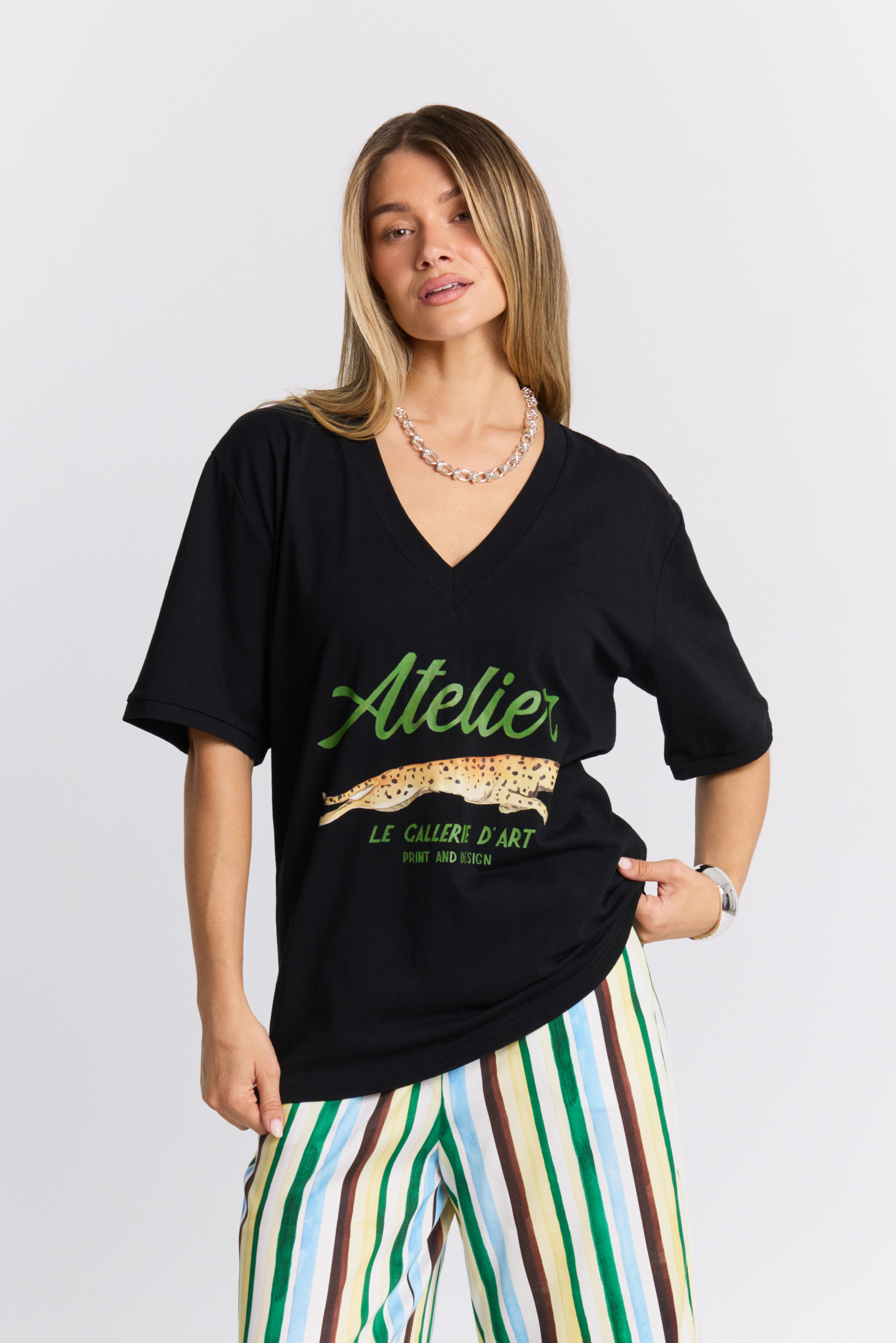 Atelier V-Neck Tee