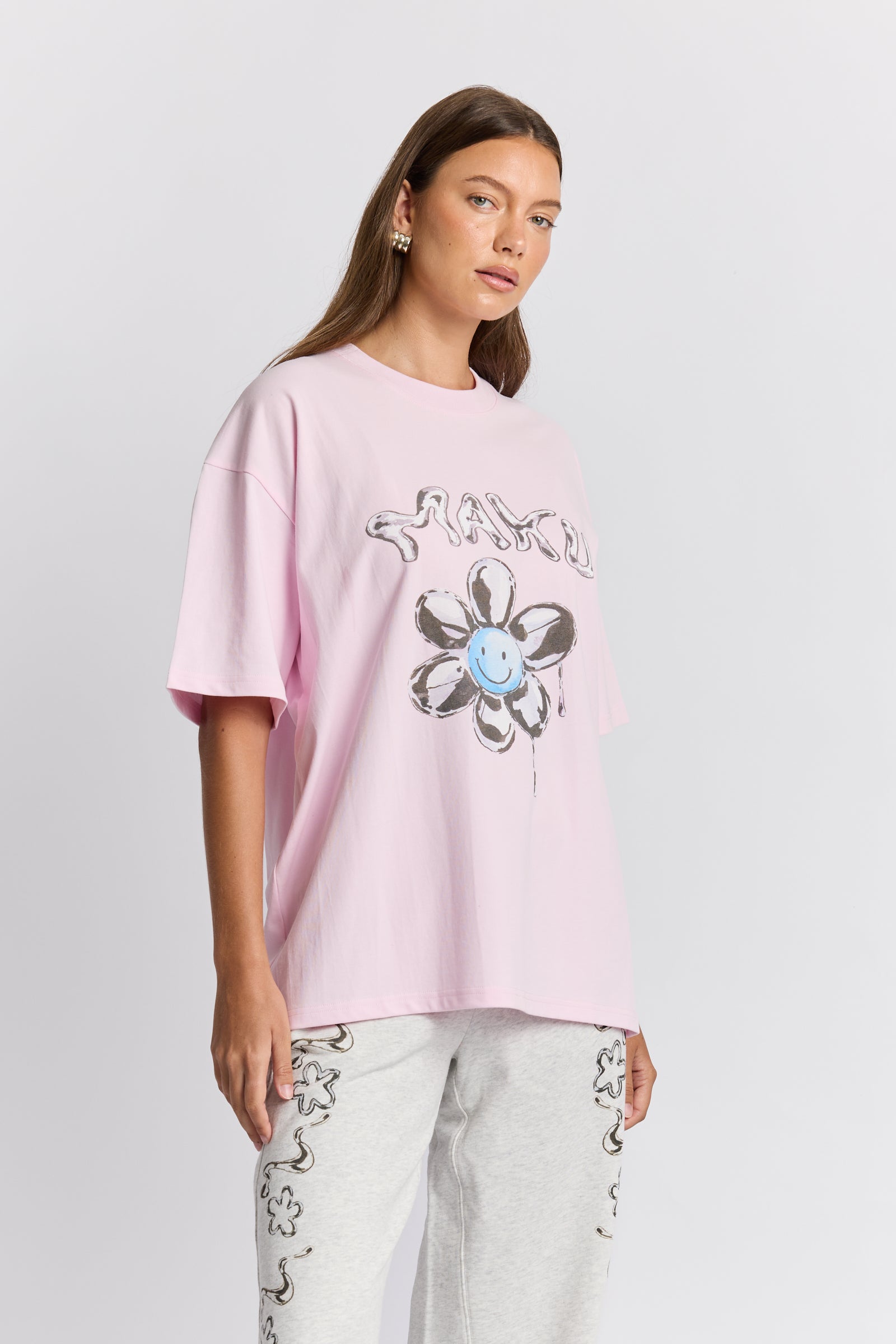 Smiley Flower Oversize Tee