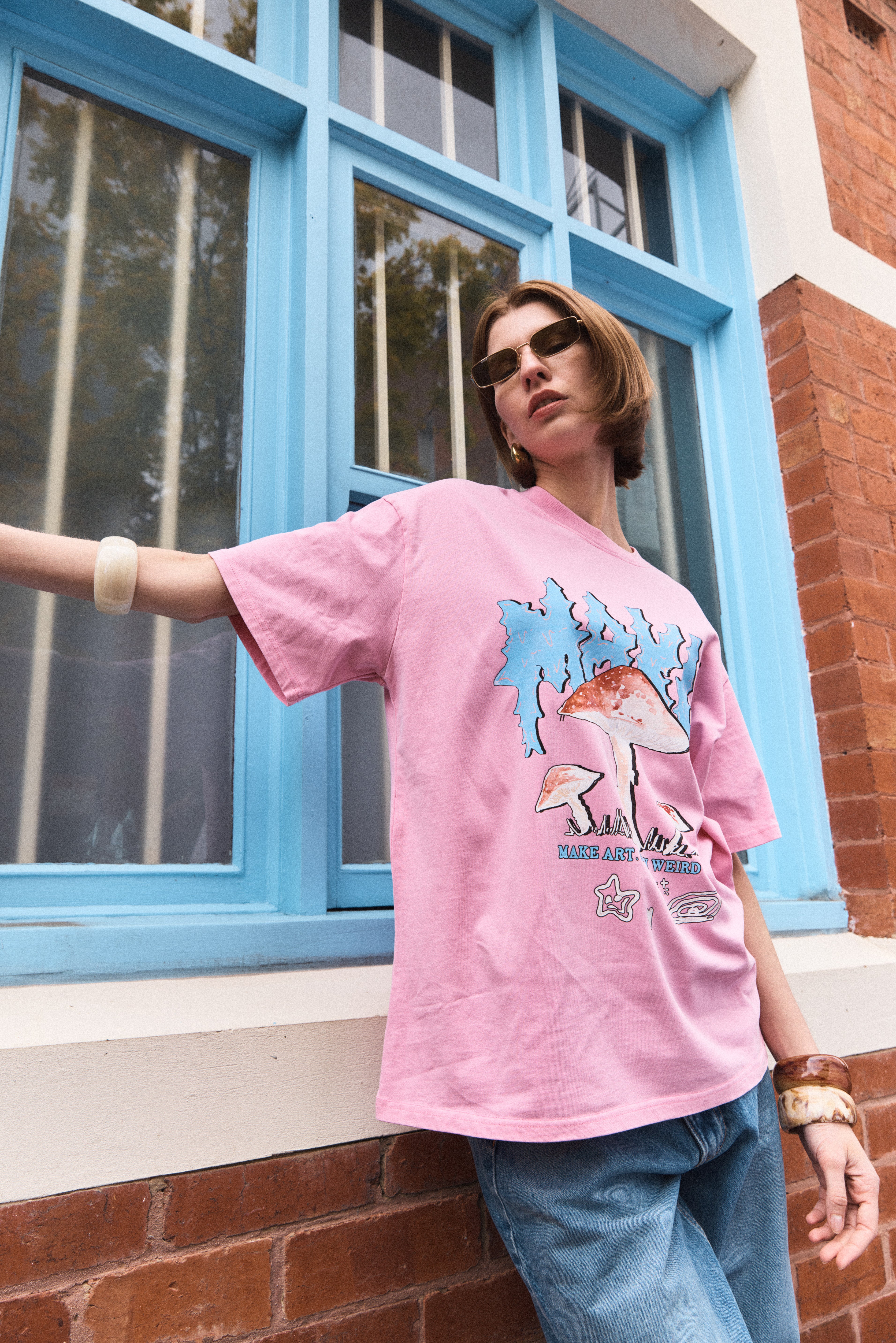 Stay Weird Oversize Tee